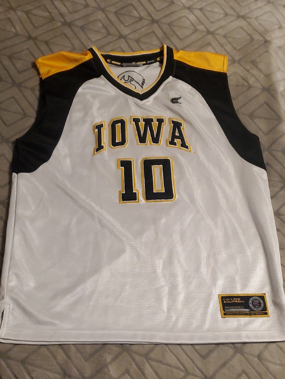 Iowa Hawkeyes GameDay Greats Unisex Lightweight Collegiate Basketball Jersery